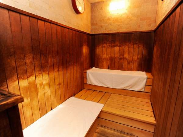 サウナ・水風呂・外気浴の雰囲気｜ホテルクリスタルパレス