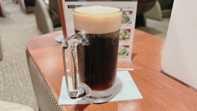 アサヒ生ビール黒生 少ジョッキ｜神戸サウナ&スパのレストラン