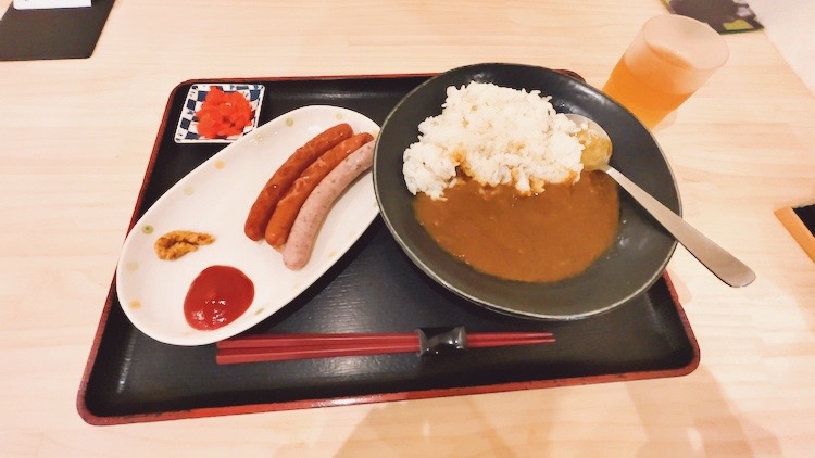 カレーライス&3種のソーセージ｜ウェルビー名駅のレストラン